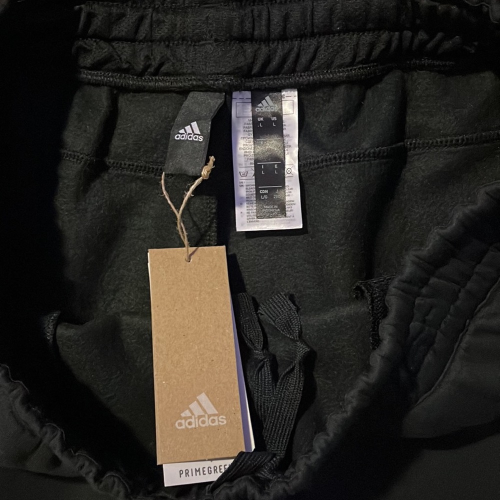 Adidas Men Shorts - Picture 3 of 3